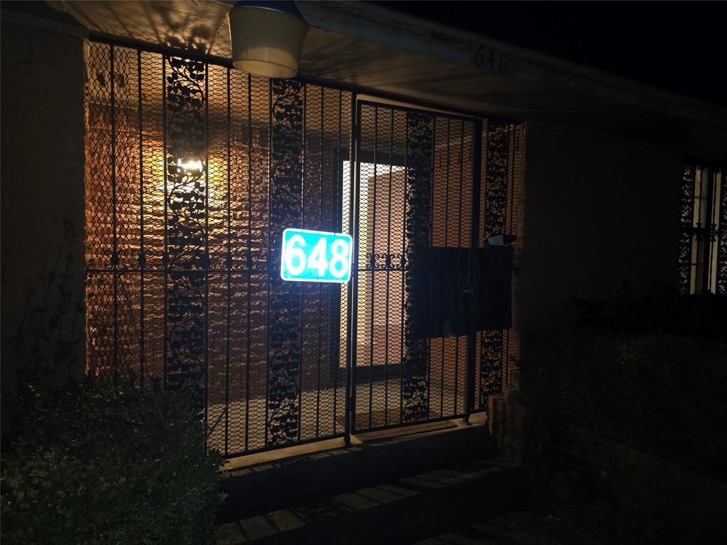 Photo of 648 Penguin Drive, Dallas, TX 75241 (MLS # 21174339)