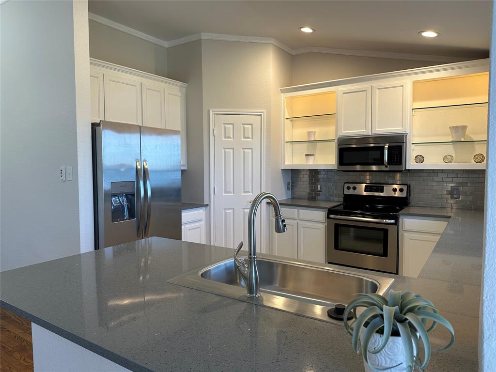 Signal Ridge #4 - Residential Lease