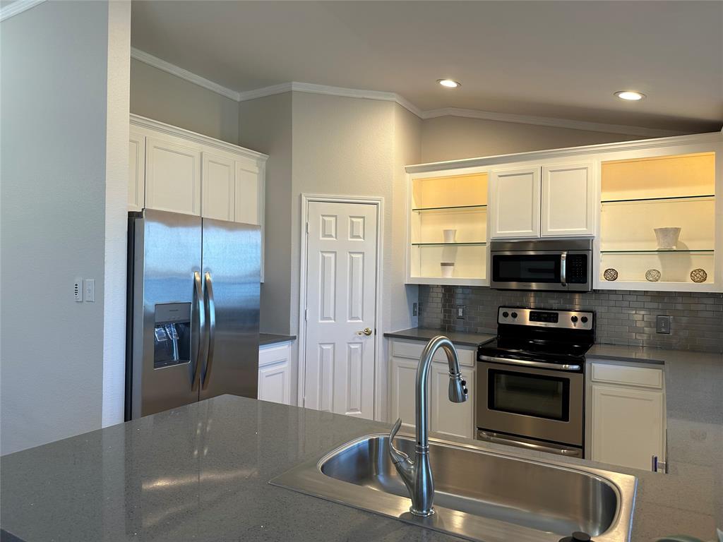 Signal Ridge #4 - Residential Lease