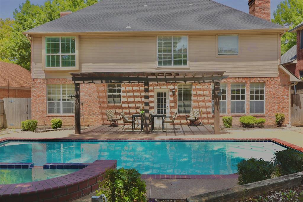 7404 Lands End Drive