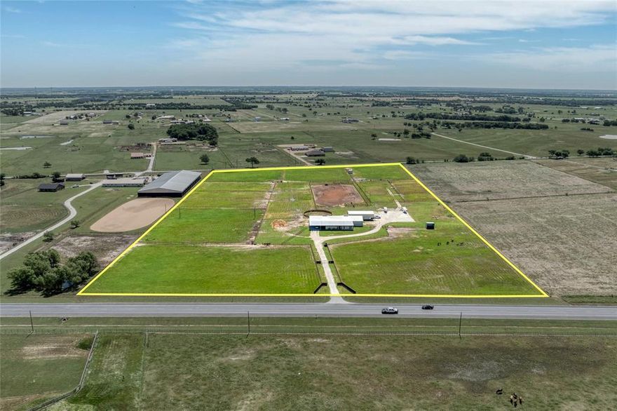 Premier 20-Acre Equine Facility  Prime Location South of Whitesboro on Hwy 377
An exceptional opportunity for horse enthusiasts or savvy investors  this 20-acre equestrian property offers a turnkey setup in one of North Texas’ most desirable horse country locations. Conveniently situated with dual road frontage on Highway 377 and Old Town Road, this property combines functionality, comfort, and excellent accessibility.
At the heart of the property is a 1,500 sq ft 2-bedroom, 2-bath Barndominium that connects directly to a well-equipped 15-stall barn. Each 13 x 12 stall includes a fly spray system, with wide 12-foot alleys for easy movement. The barn also features a tack room, storage space, and two hot water grooming bayswash racks.
Additional amenities include a 70-foot round pen, a full arena with return alley and catch pens (previously used for roping), and over 15 fenced paddocks  each with water access perfect for livestock rotation or boarding.
Surrounded by established horse ranches and located in a highly sought-after equine corridor, this facility is ideal for private use, boarding, training, or equestrian business ventures, commercial and or housing development. Whether you’re looking to expand an operation or establish a new home for your horses, this property delivers space, infrastructure, and location.