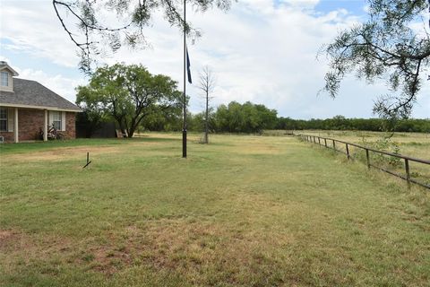 A home in Archer City