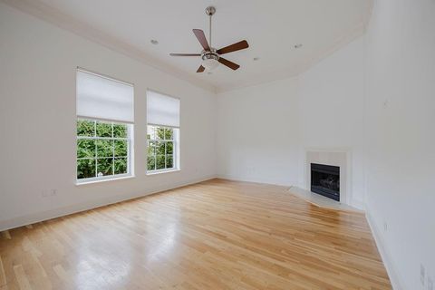 Tiny photo for 2335 Worthington Street, Dallas, TX 75204 (MLS # 21090674)