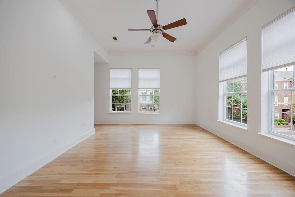 Grenedier - Residential Lease