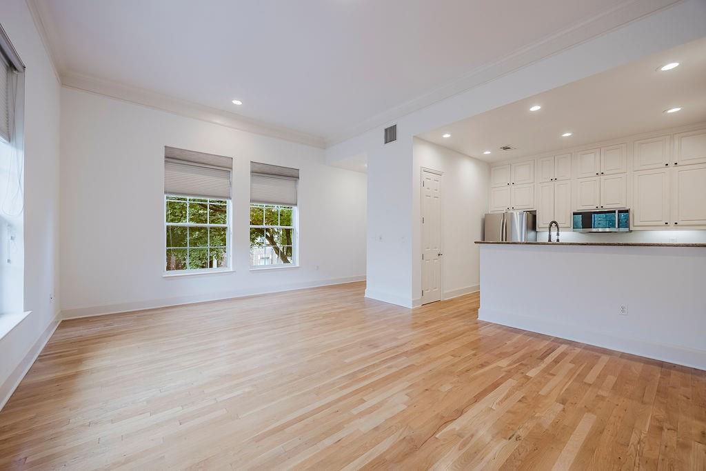 Grenedier - Residential Lease