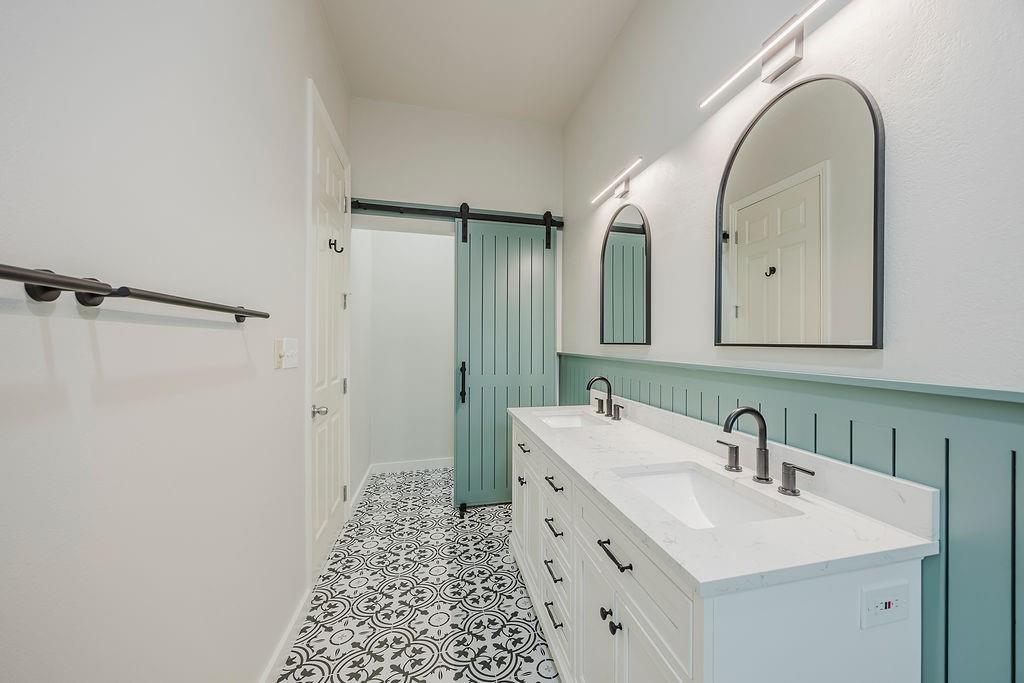 Grenedier - Residential Lease