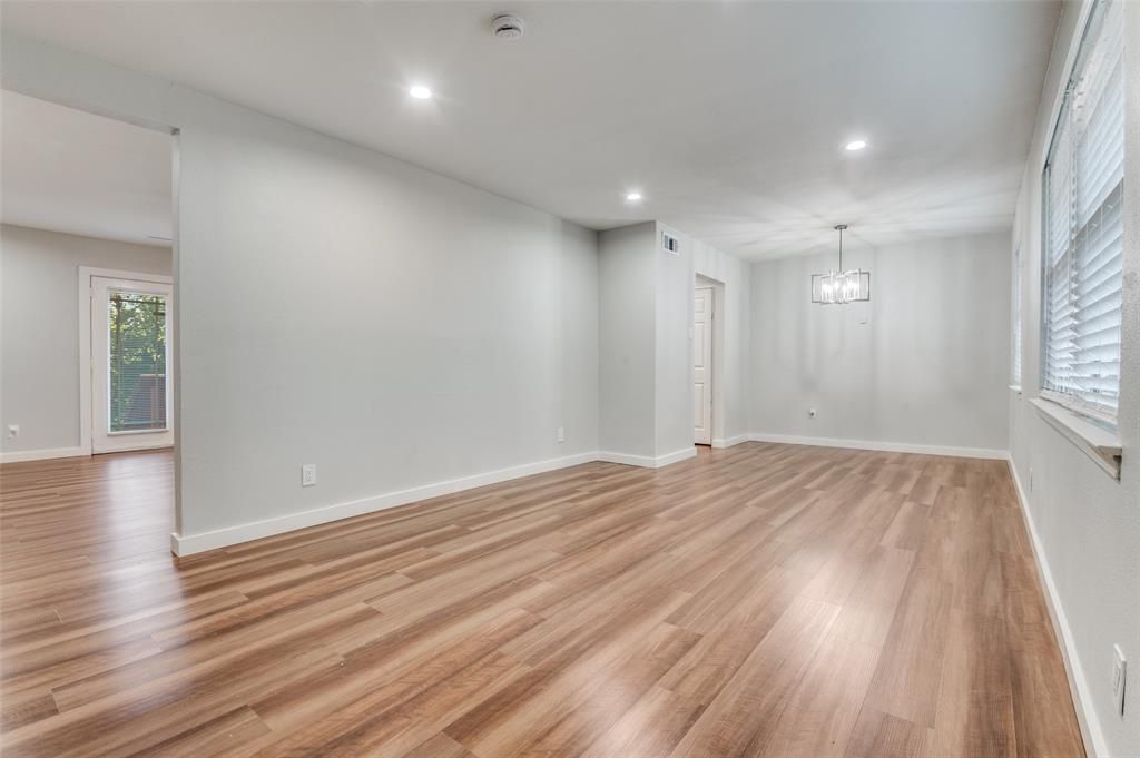 Photo of 4316 Oak Trail, Dallas, TX 75232 (MLS # 21251138)