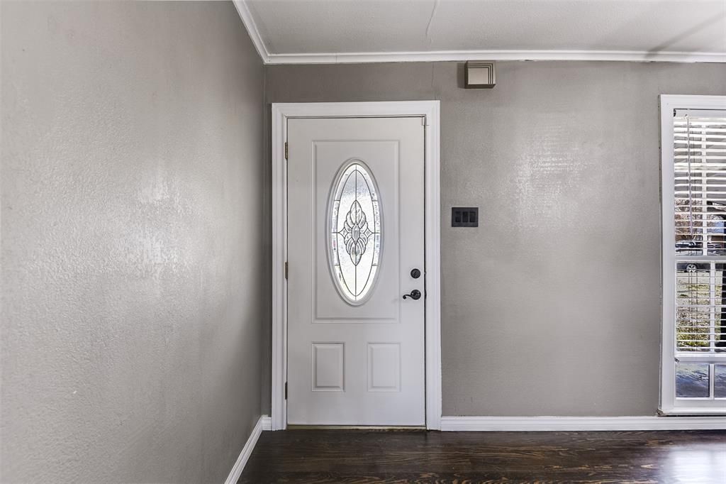 Photo of 510 S Church Street, Ferris, TX 75125 (MLS # 21138205)