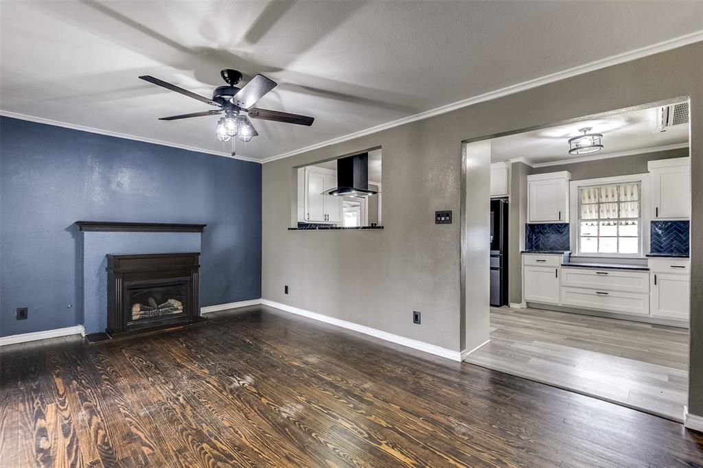 Photo of 510 S Church Street, Ferris, TX 75125 (MLS # 21138205)