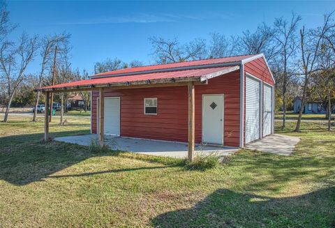 A home in Kemp