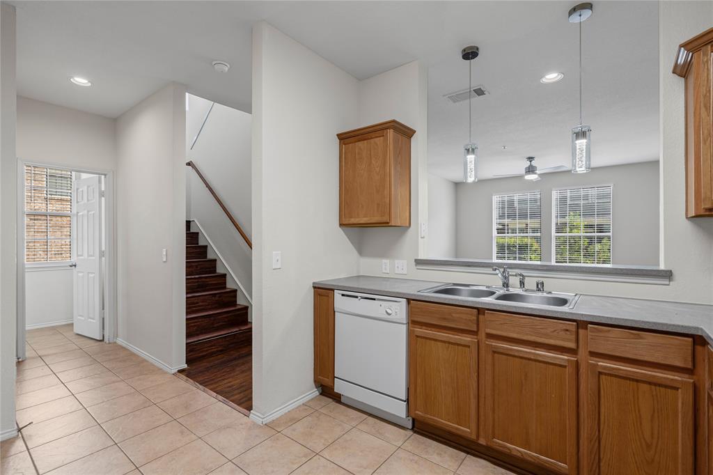 Stoneleigh Place Add - Residential Lease