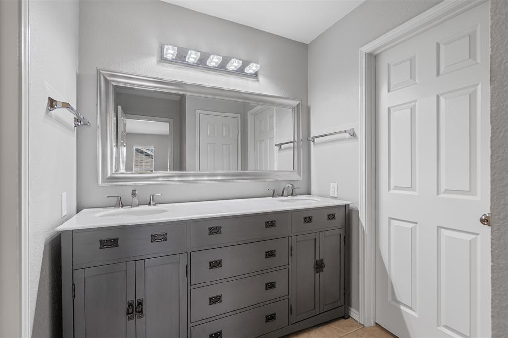 Stoneleigh Place Add - Residential Lease