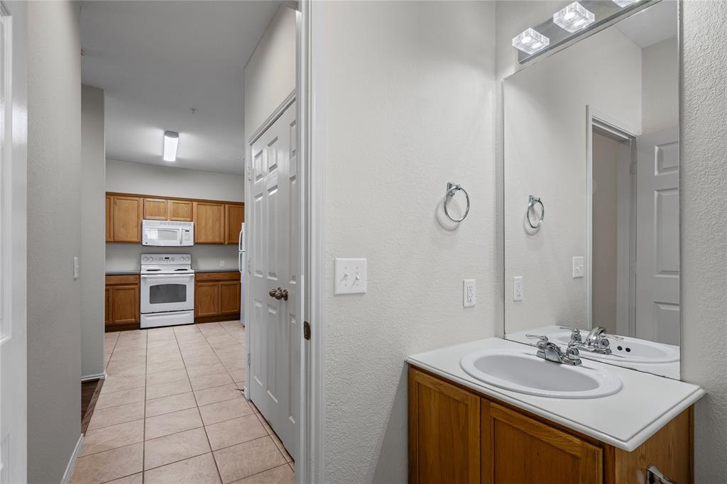 Stoneleigh Place Add - Residential Lease