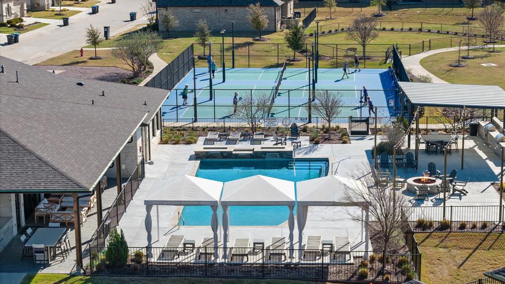 Ladera Tavolo Park Condos - Residential