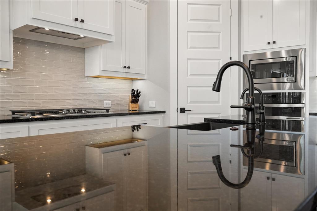 Ladera Tavolo Park Condos - Residential