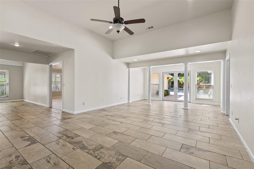 2830 Oak Creek Drive