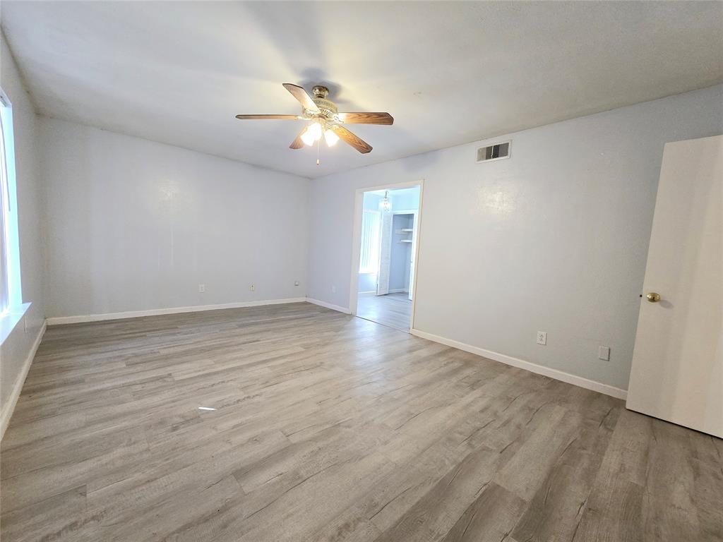 902 Spring Valley #A Plaza