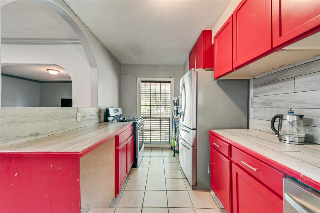 3418 La Verne Avenue