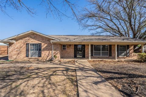 4300 Barcelona Drive Fort Worth TX 76133