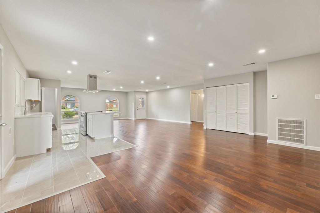 Colony 16 - Residential