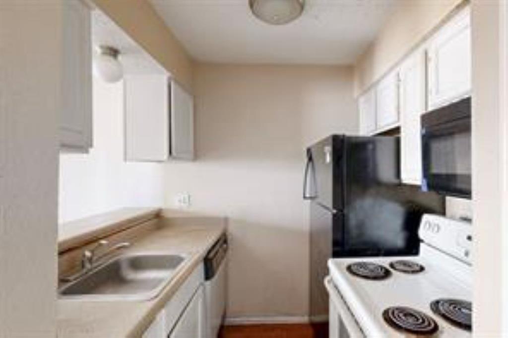 9520 Royal Lane 317
