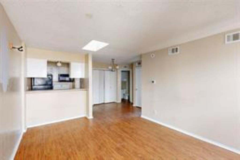 9520 Royal Lane 317