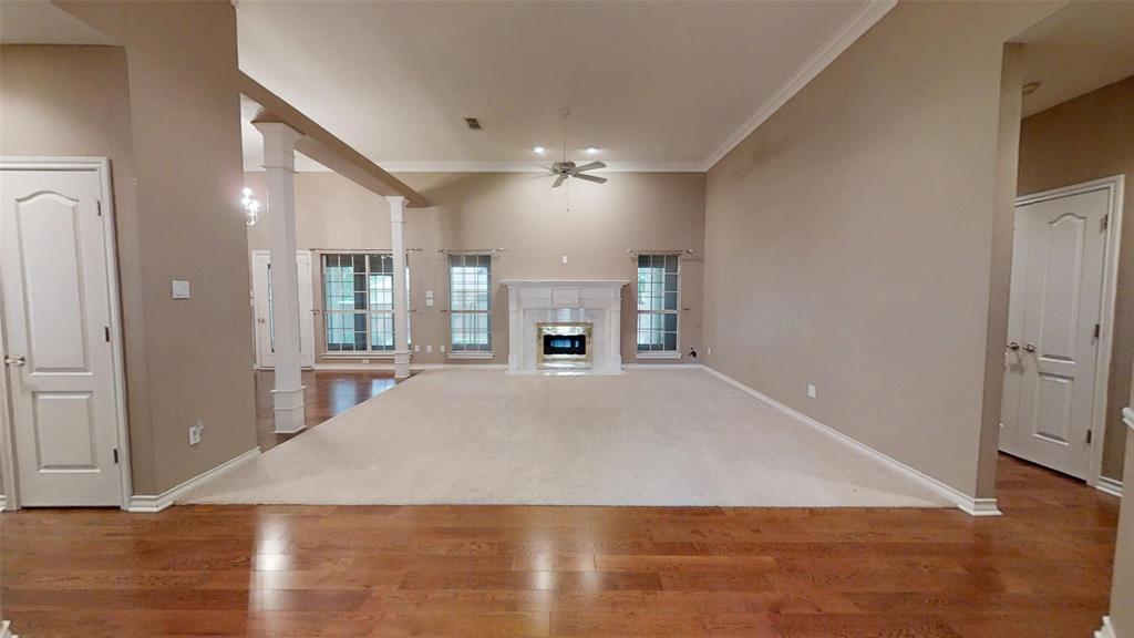 6304 Kenilworth Court