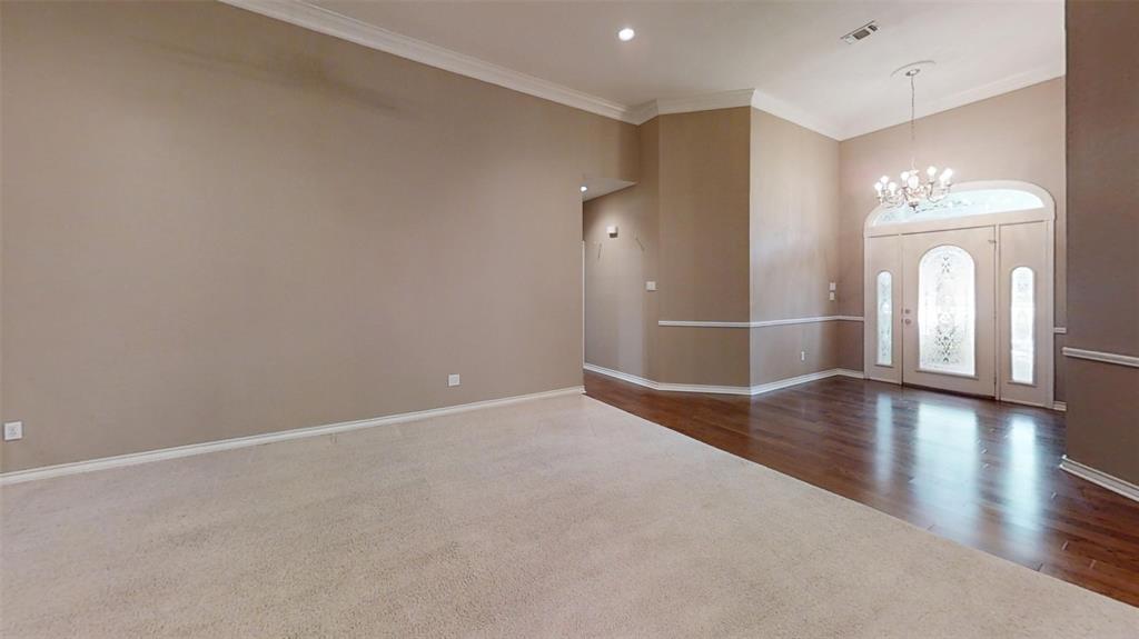 6304 Kenilworth Court
