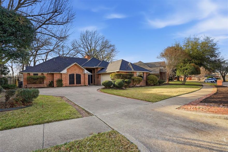 Nestled at the end of a peaceful cul-de-sac on an impressive 2.9-acre golf course view lot, this exceptional home offers privacy, space, and breathtaking views of Duck Creek Golf Course. Step into your own backyard oasis featuring an expansive covered patio—perfect for morning coffee, sunset cocktails, or hosting unforgettable gatherings. Enjoy al fresco dining while overlooking the lush fairways and tranquil landscape that create a serene, resort-style atmosphere.
Inside, the home offers a thoughtful layout with 3 spacious bedrooms and 2.5 baths. The inviting living room provides the perfect place to unwind, while the game room with a wet bar is ideal for entertaining friends and family. Whether it’s game night, holiday parties, or casual weekends, this space was made for memories.
This prime location puts everything within reach—nearby parks, premier shopping at Firewheel, and a variety of dining options. Commuters will love the easy access to George Bush Highway, making daily travel a breeze.
If you’ve been searching for a home that combines space, scenery, and convenience, this is the one. Rare homes like this don’t come often—schedule your showing today and experience it for yourself.