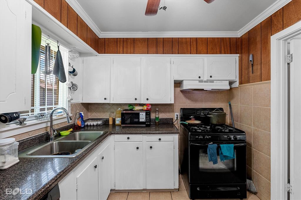 Central Park #2 - Residential