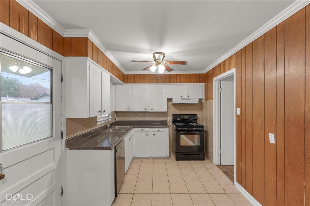 Central Park #2 - Residential