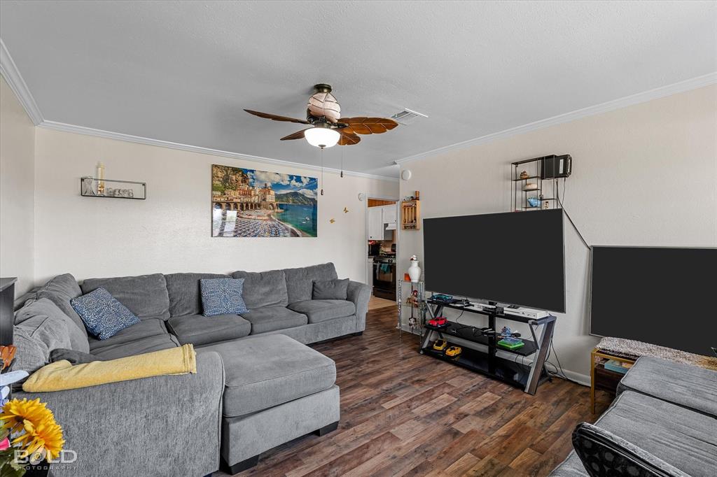 Central Park #2 - Residential