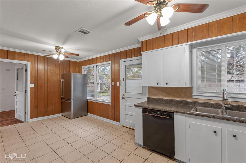 Central Park #2 - Residential