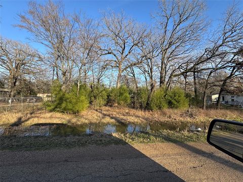 Tiny photo for 108 Mohican Trail, Mabank, TX 75156 (MLS # 21198126)