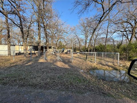 Tiny photo for 108 Mohican Trail, Mabank, TX 75156 (MLS # 21198126)