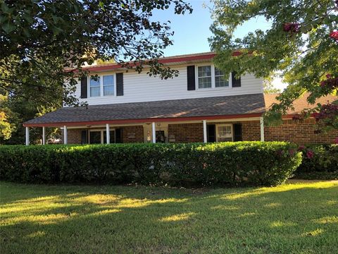 211 Addison Street, Lake Dallas, TX 75065 - #: 20741653