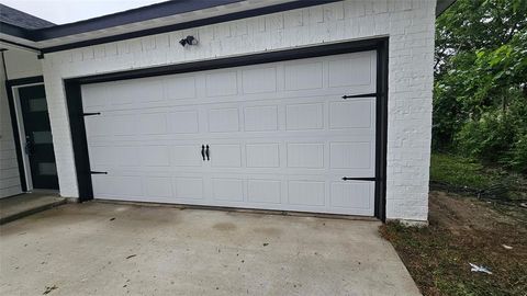 A home in Terrell