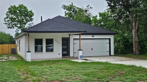 A home in Terrell