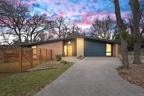 Photo of 2606 Birdcreek Drive, Temple, TX 76502 (MLS # 21213404)