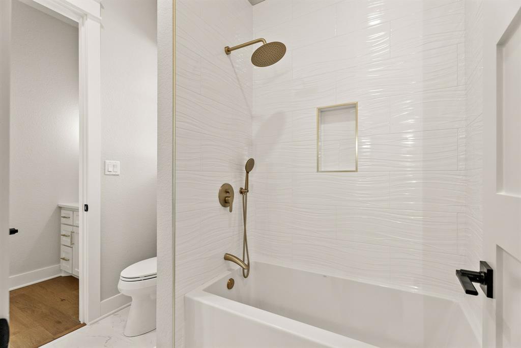 BLUE WATER KEY - Residential