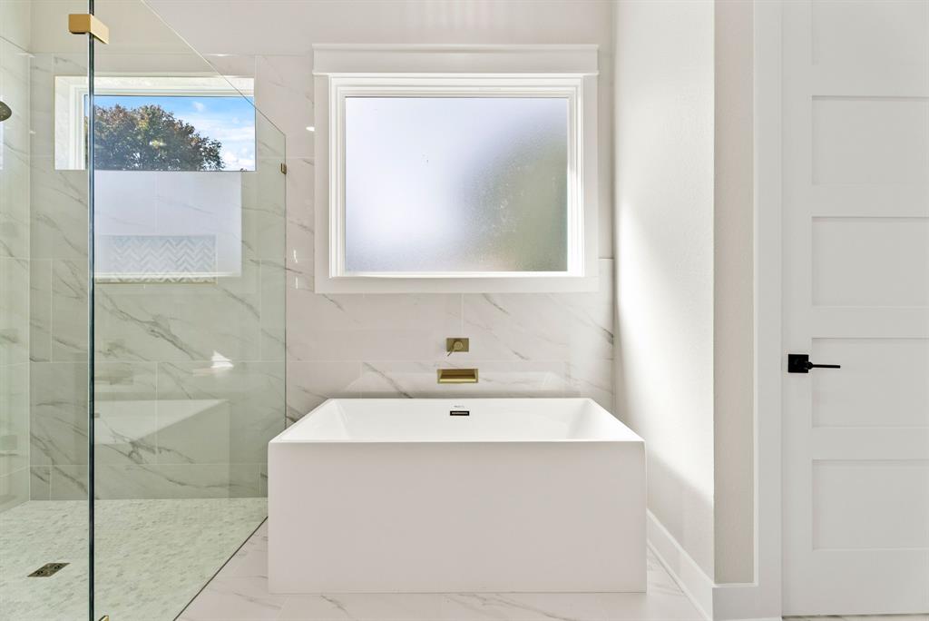 BLUE WATER KEY - Residential