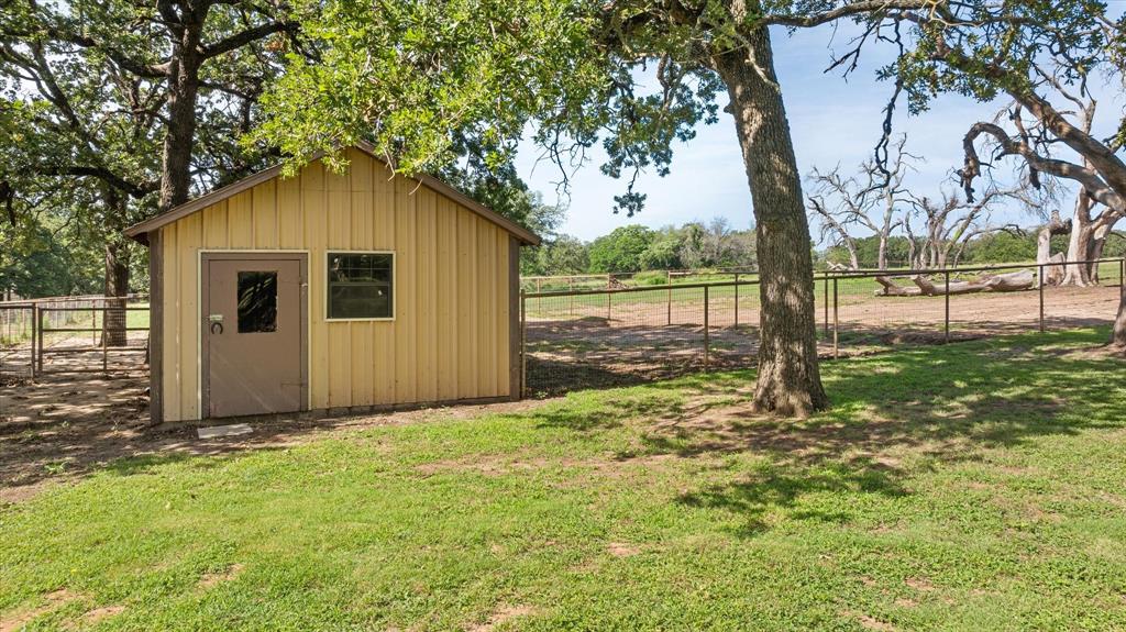 111 Encino Springs Lane