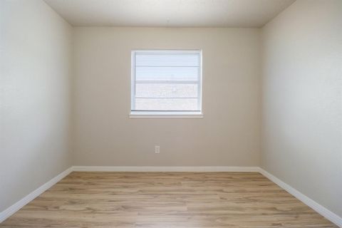 Tiny photo for 413 Glen haven Drive, Azle, TX 76020 (MLS # 21201248)