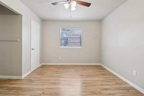 Tiny photo for 413 Glen haven Drive, Azle, TX 76020 (MLS # 21201248)