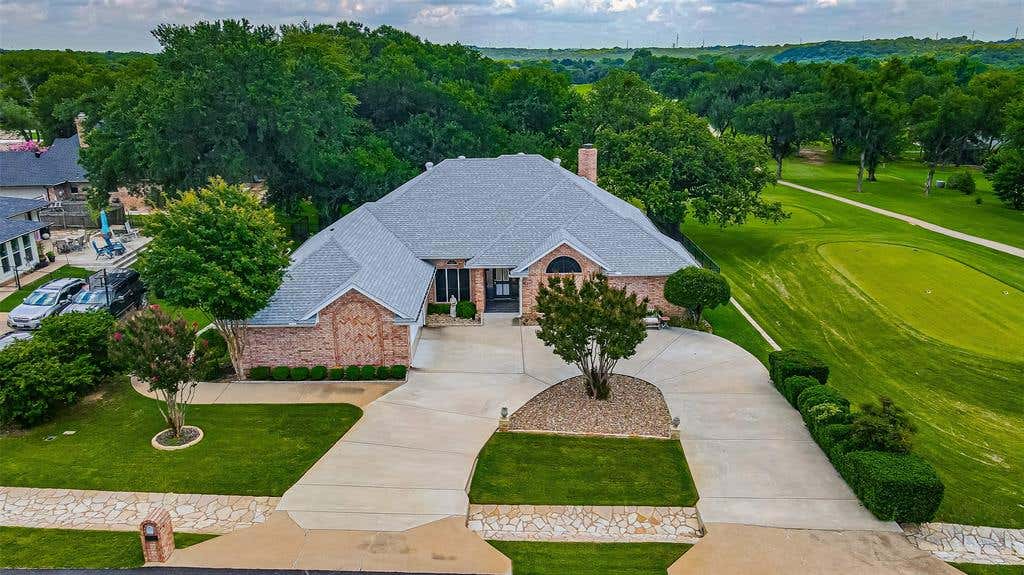 Photo of 9031 Bontura Road, Granbury, TX 76049 (MLS # 21306760)