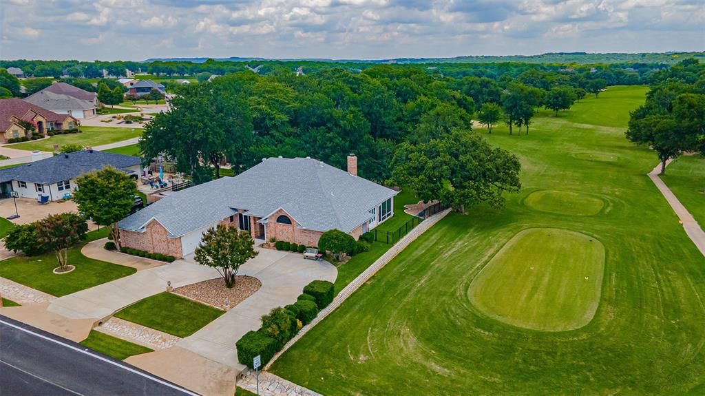 Photo of 9031 Bontura Road, Granbury, TX 76049 (MLS # 21306760)