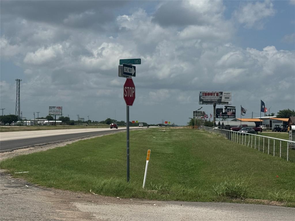 5479 E Highway 175