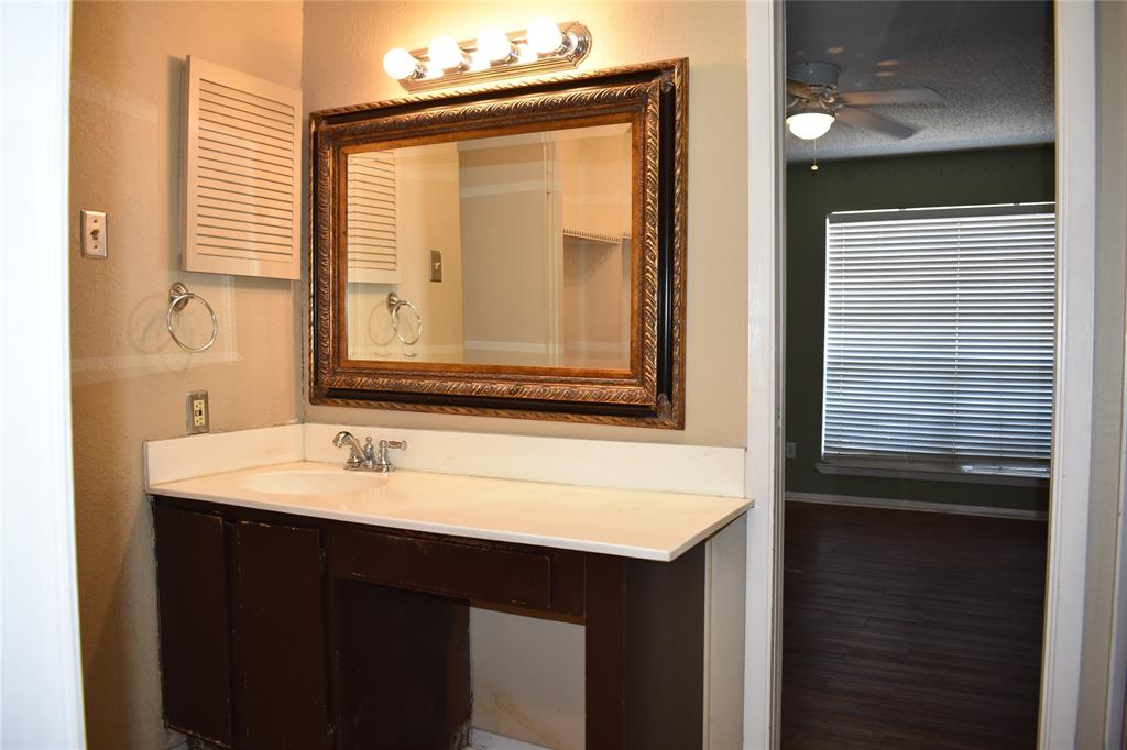 Woodhaven Condo - Residential