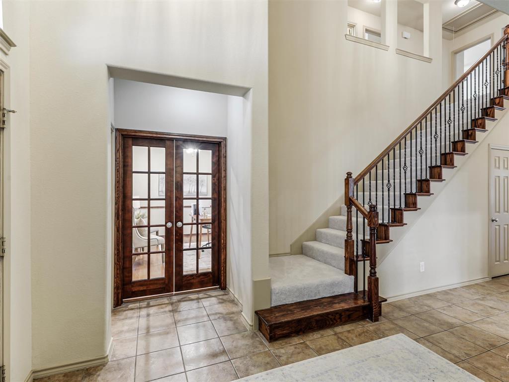 923 South Fork Drive