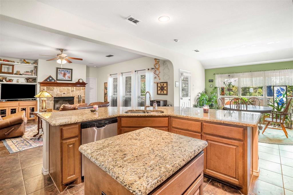 2932 Saddle Creek Drive